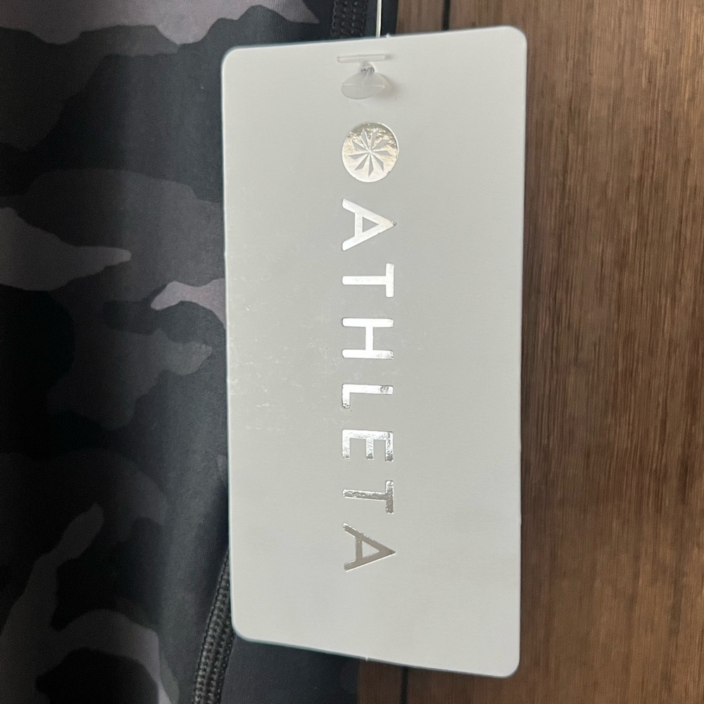 Athleta Ultimate Camo 7/8 High Rise Stash PocketTight Black Size 2X NWT - Picture 4 of 8
